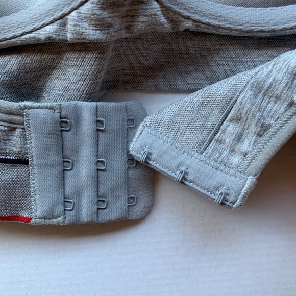 NWOT Tommy Hilfiger Push Up Bra in Grey- Size S - Picture 4 of 8